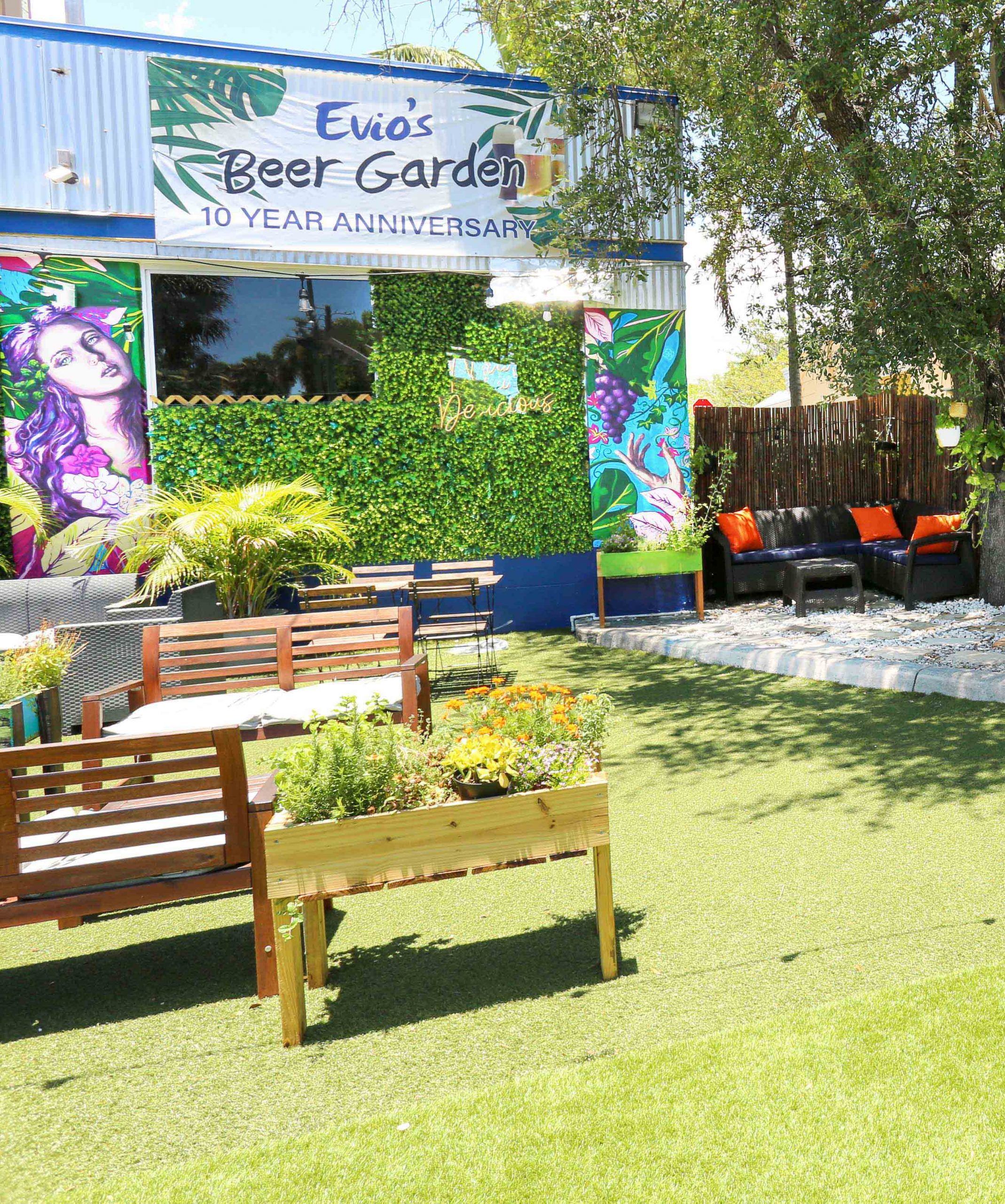 North Miami CRA Downtown Evios Pizza North Miami Exterior